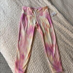 Gorgeous & warm tie-dyed Leggings, NWT!